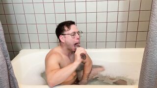 Twunk Plumbs Himself with Dual-Completed Glass Faux-cock