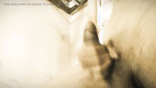 Jolting with a hefty ball