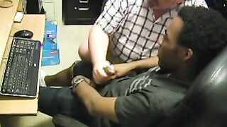 Jordan Fellates Shaft