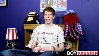 Guy with red hair gets interviewed before a solo session