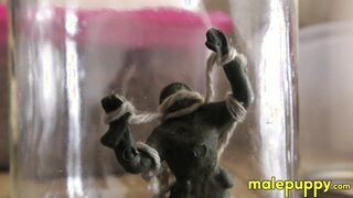 Special ops captain gets farted on by giant daddy Richard Lennox