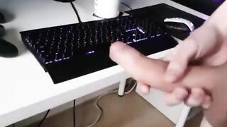 Uncut Cock Wank - So Geil Gewichst