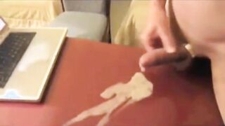 Unlimited Cum Supply for This Horny Amateur Man!8888