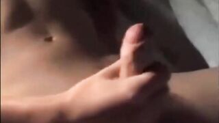 Verfuert's Bareback Amateur Twink Handjob5t