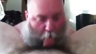 Bearded Daddy Sucks Big Cocksa