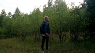 Outdoor Twink Peeing in the Woods45f