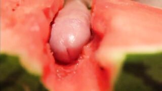Muscular Amateur Self-Swallowing Fruit Fuck