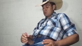 YURI GAÚCHO - COWBOY FROLICKING WITH HIS GETTING OFF DURING HIS WORK BREAK - MEXICAN WOLF monstrous MEATPIPE GINORMOUS CUMLOAD